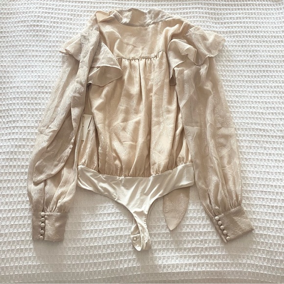 Tularosa Renee bodysuit in sandstone NWT size small - Picture 8 of 8